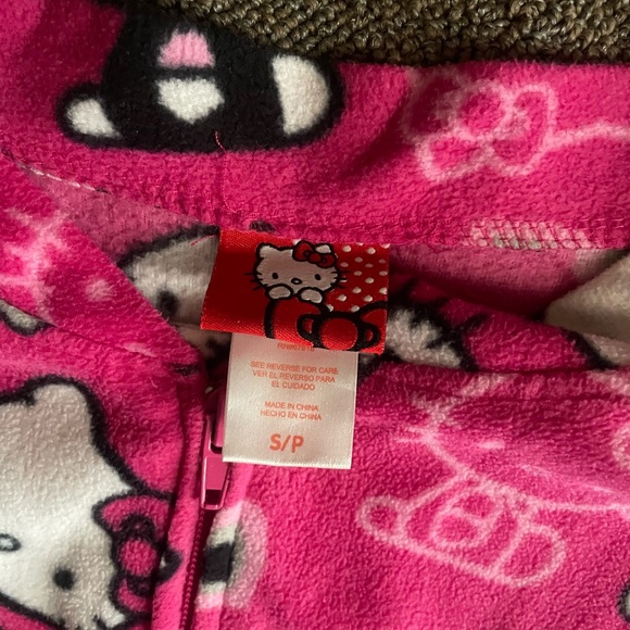 Hello Kitty Pink Union Suit Onesie PJs - Picture 6 of 9